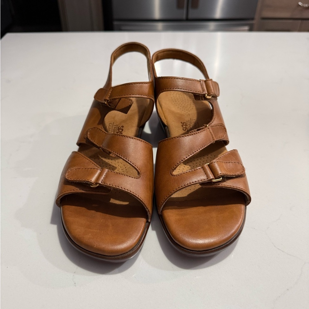 SAS Women's Tan Leather Sandals